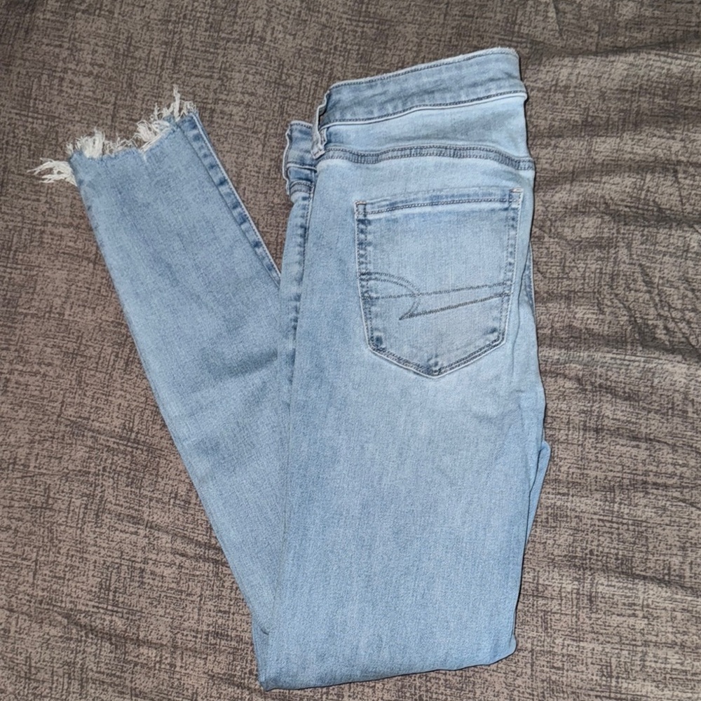 American Eagle Light Blue Distressed Women's Jeans